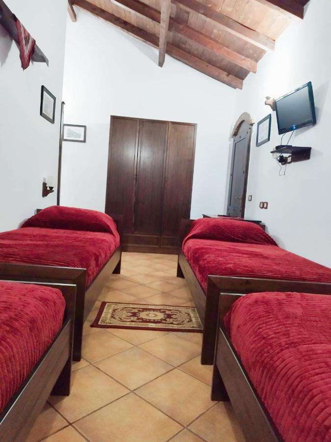 Guva Mangalem Hotel Restaurant Berat Exterior photo